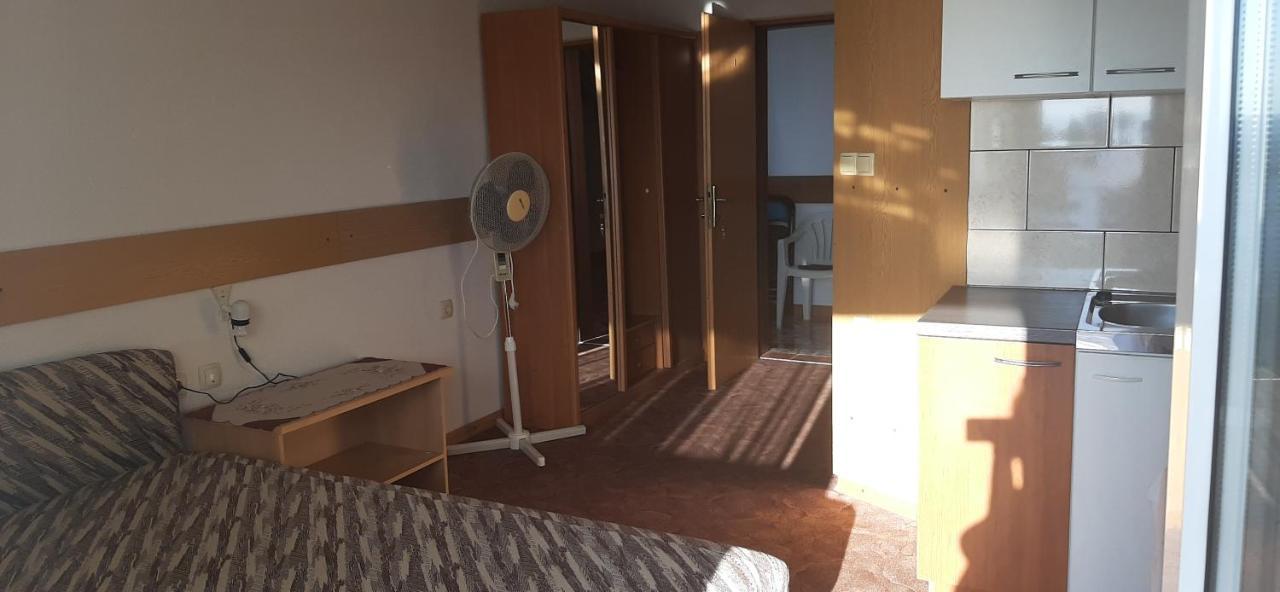 Apartmani Ljubica Klenovica Zewnętrze zdjęcie